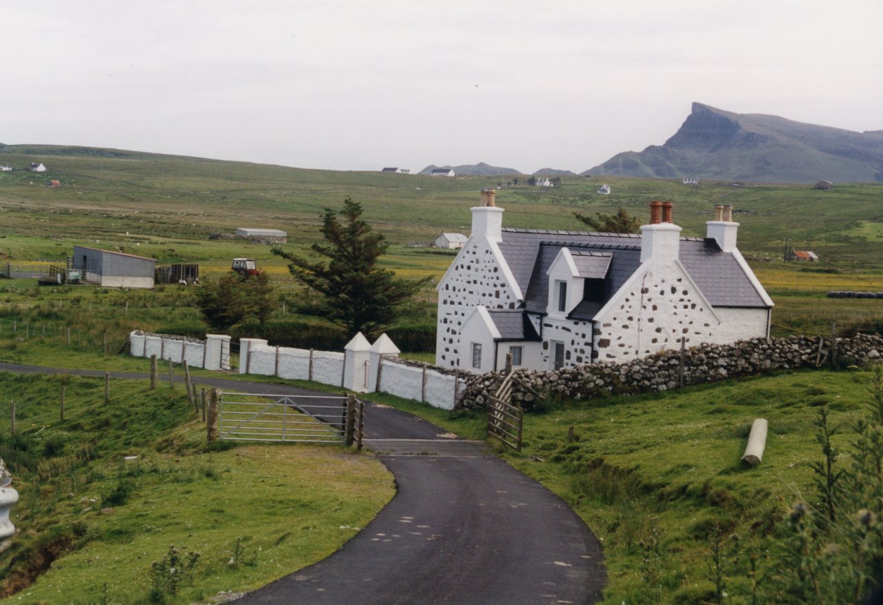 A and M trip to Skye July 1999- Flodigarry 4